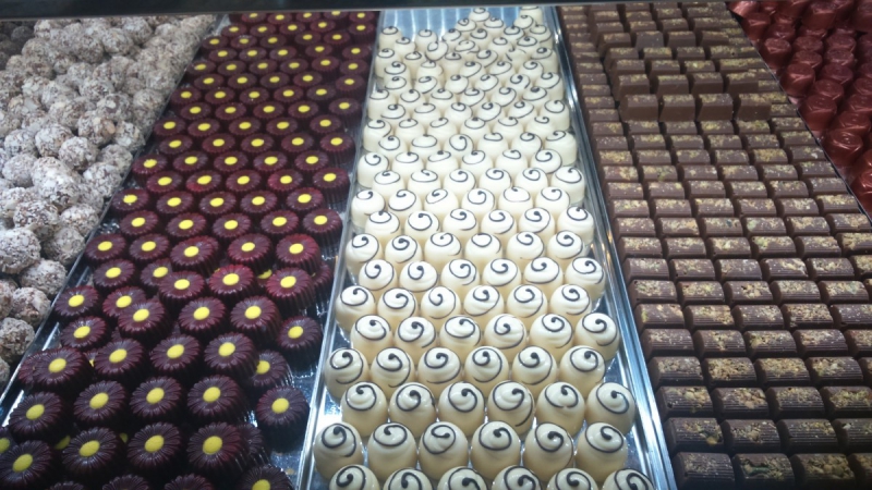 chocolaterie-SALERNES-min_chocolates_milk_chocolate_white_chocolate_truffles_candy_food_treat_cacao-1213769